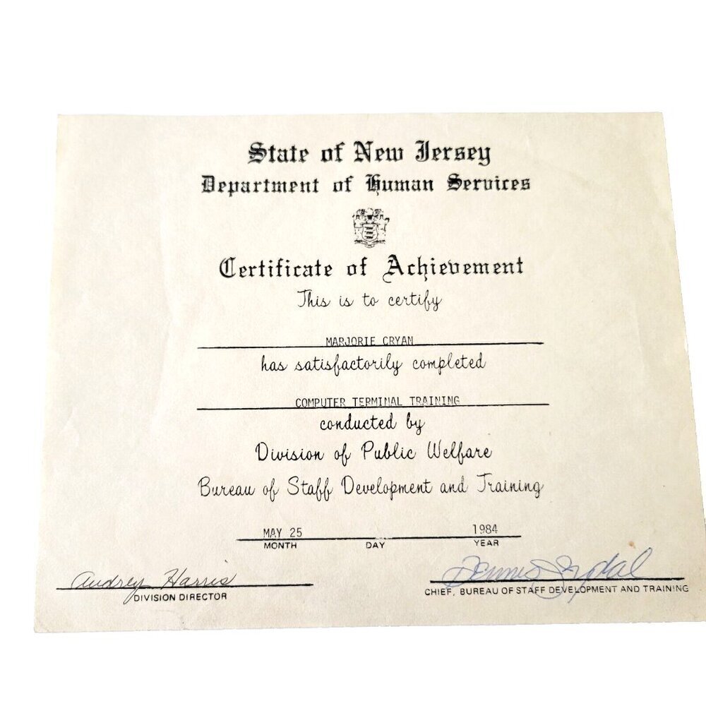 1984 New Jersey Department of Human Resources Signed Certificate of Achievement
